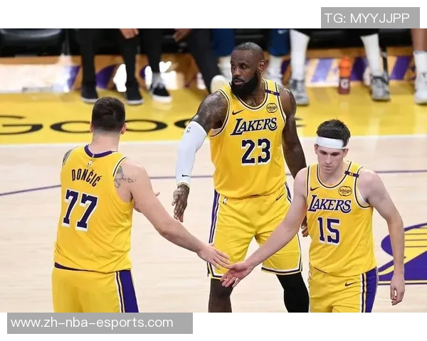 NBA赛况回顾湖人战胜雷霆勇士遭遇马刺快船不敌掘金火箭大胜奇才 NBA赛况回顾湖人战胜雷霆勇士遭遇马刺快船不敌掘金火箭大胜奇才