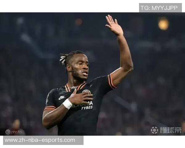 德天空报道巴舒亚伊冬窗或将离开法兰克福最迟夏窗确定去向 德天空报道巴舒亚伊冬窗或将离开法兰克福最迟夏窗确定去向